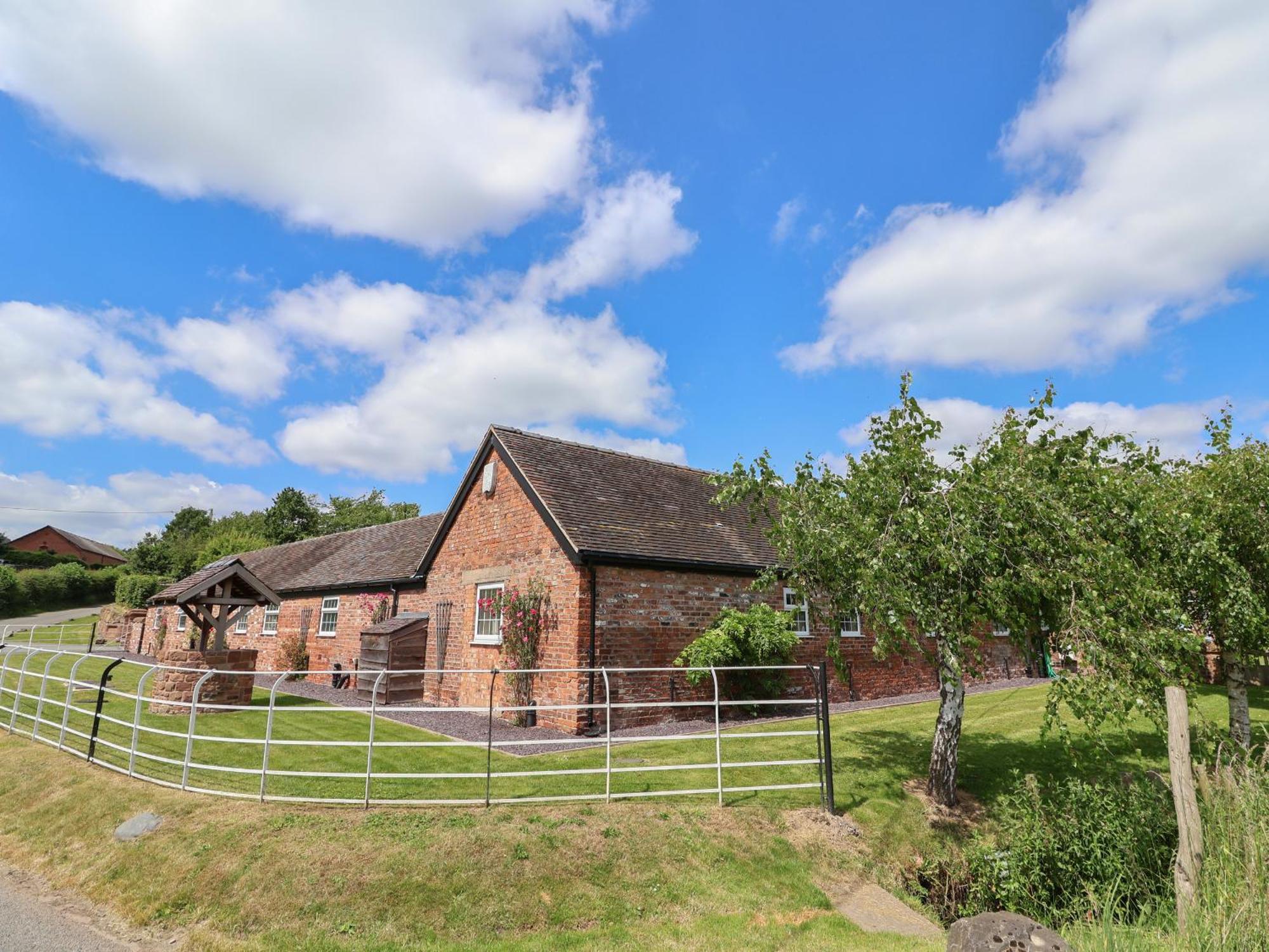 The Hay Barn Villa Chester Exterior photo
