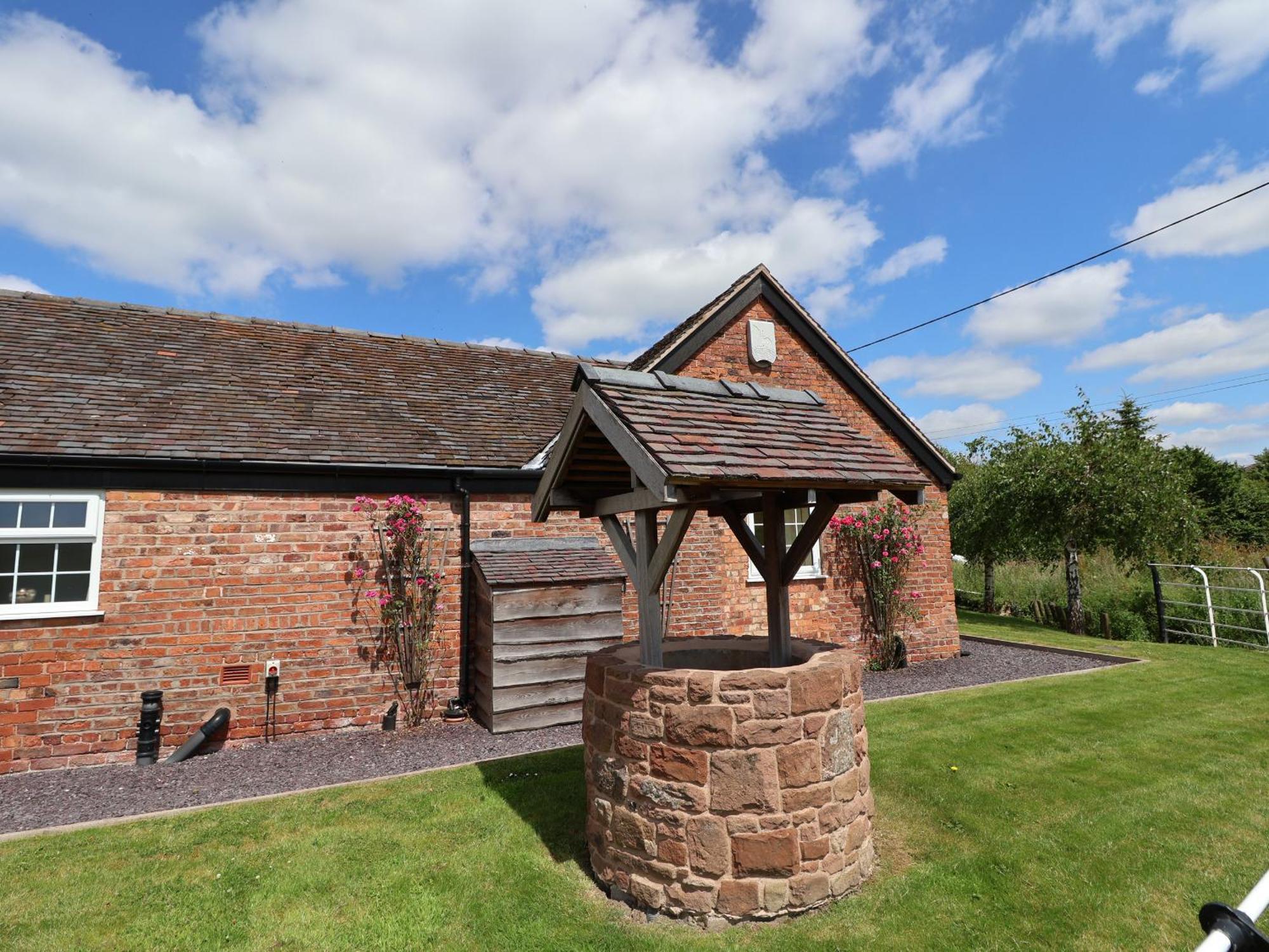 The Hay Barn Villa Chester Exterior photo